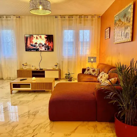 Trigone Premium 4 Stars *