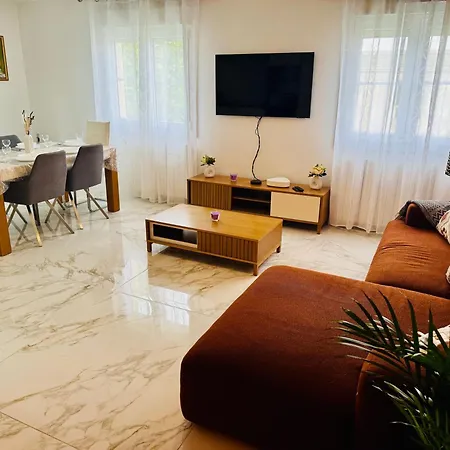 Trigone Premium 4 Stars Montpellier